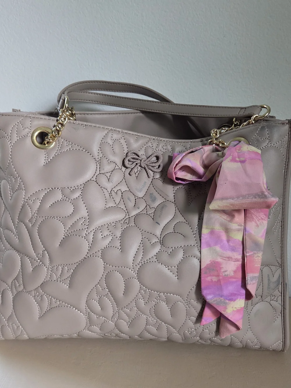 Betsey Johnson Women's Quilted Tote Bag in Light Taupe with Pink Scarf - Picture 2 of 12